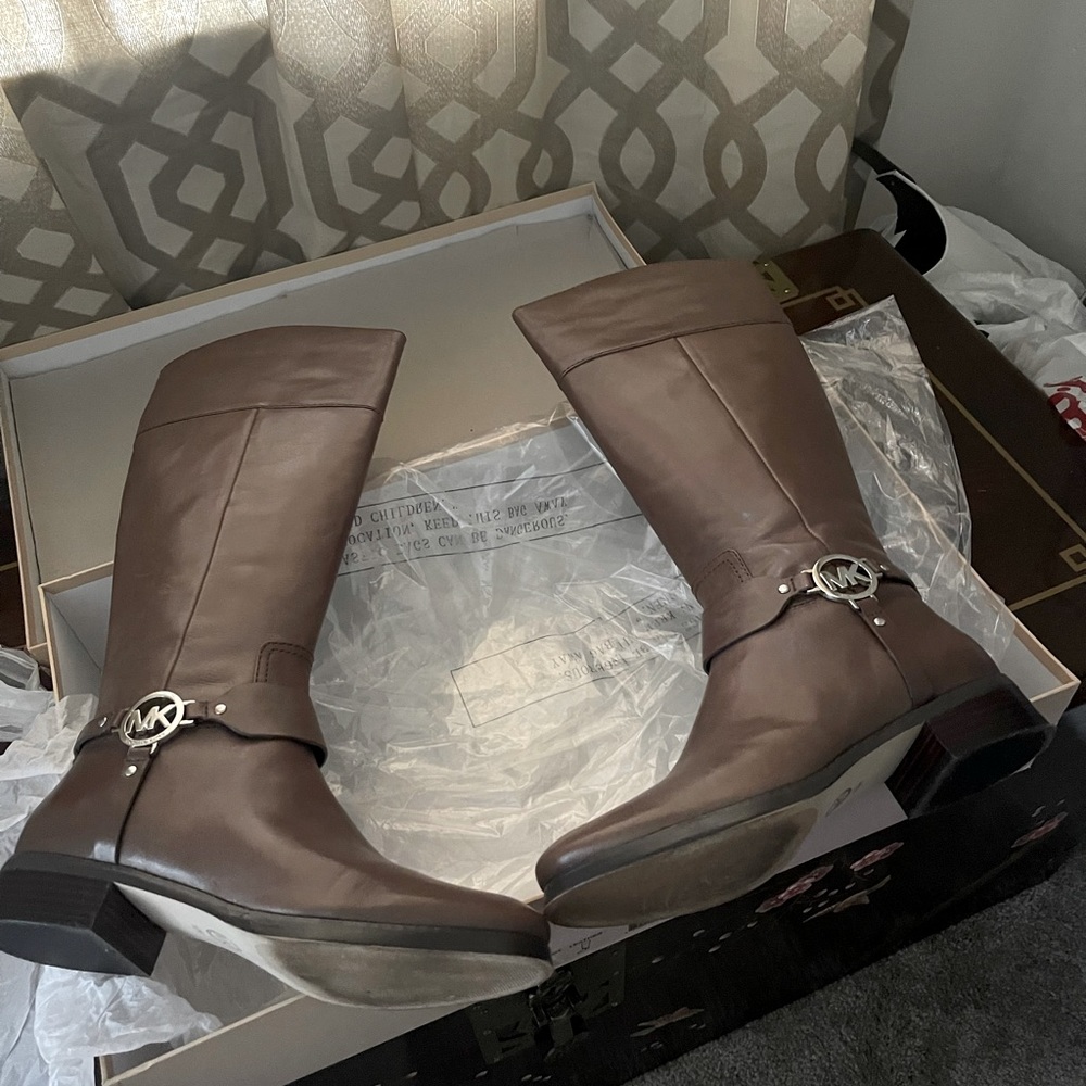 MK riding boots Taupe worn only twice